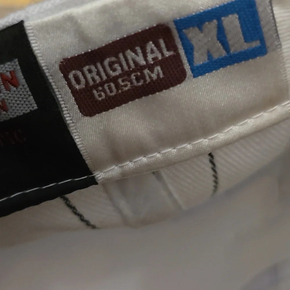 NEW YORK  GEORGE TOWN CAP